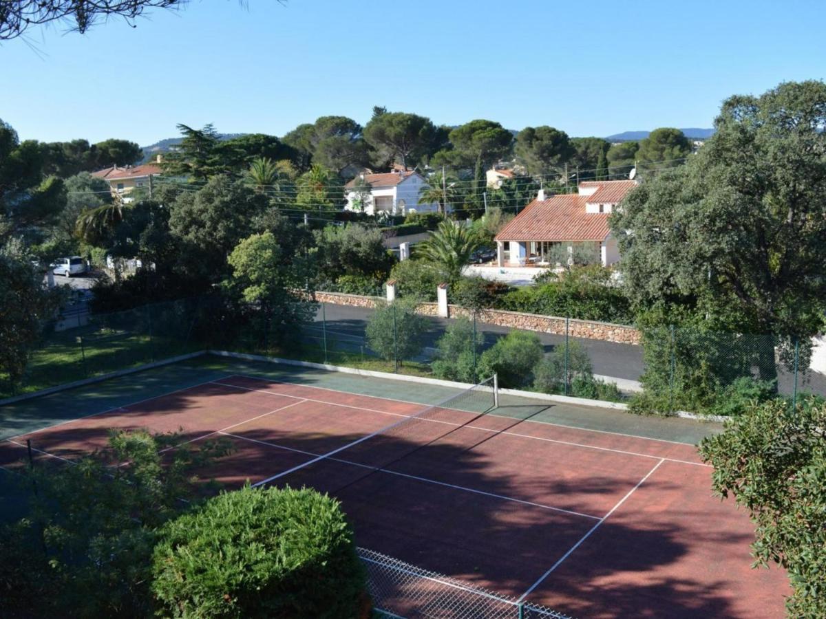 Studio Cabine Avec Piscine, Tennis Et Parking A 400M De La Plage - 4 Couchages, Saint-Aygulf - Fr-1-226A-89 แซงเตกูลฟ์ ภายนอก รูปภาพ
